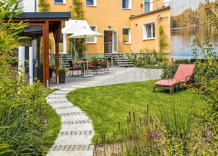 Pensión Sonn'idyll & Saunalandschaft 3*